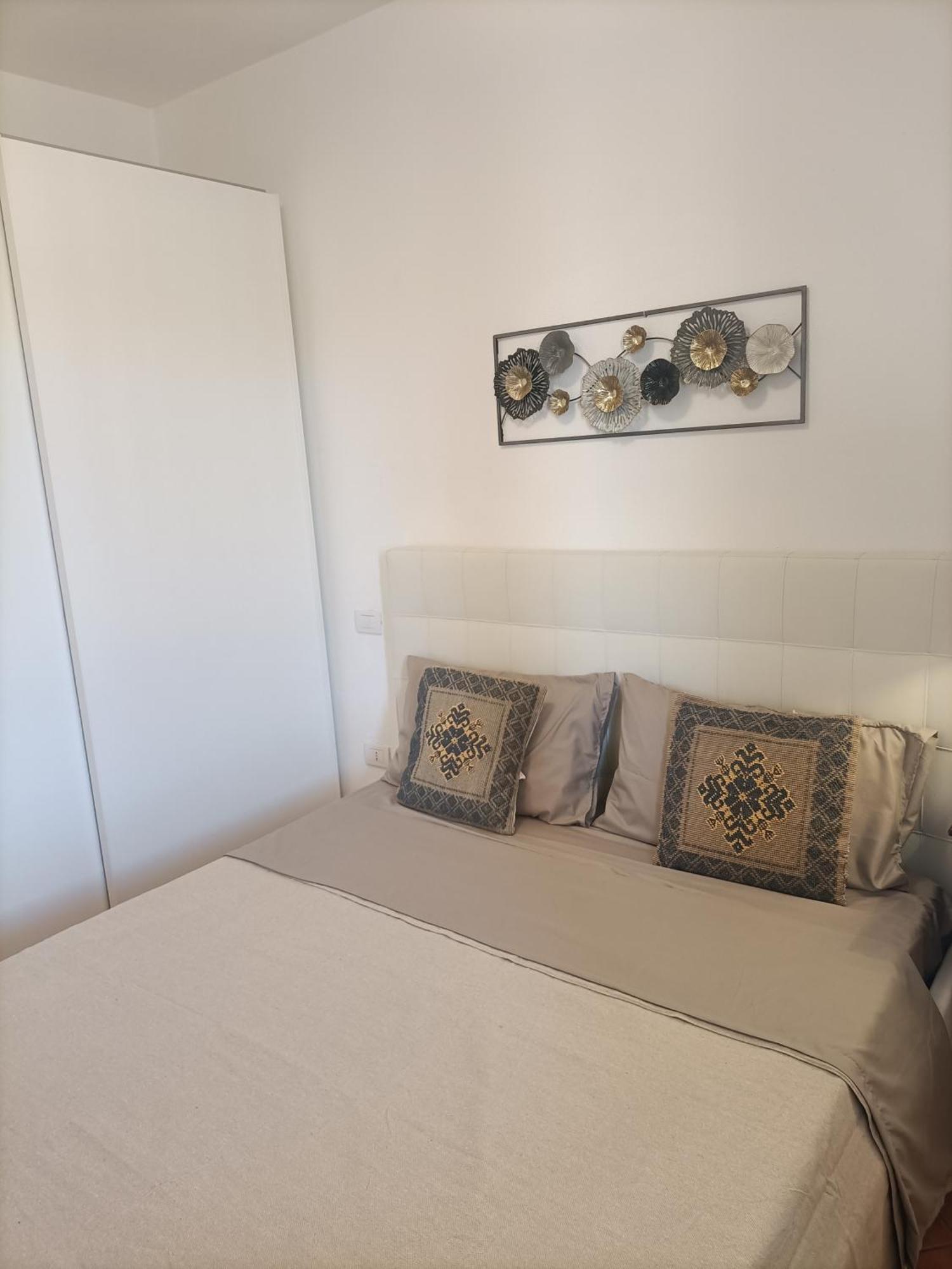 Sotgiu House Apartment Olbia Exterior photo